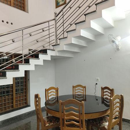 Joby Homestay Kadamakudy Kochi Dış mekan fotoğraf