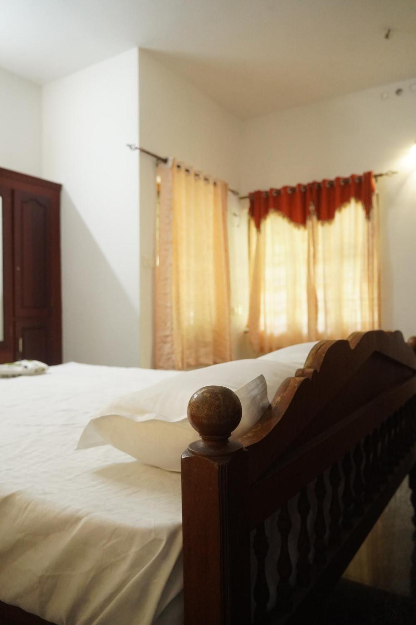 Joby Homestay Kadamakudy Kochi Dış mekan fotoğraf